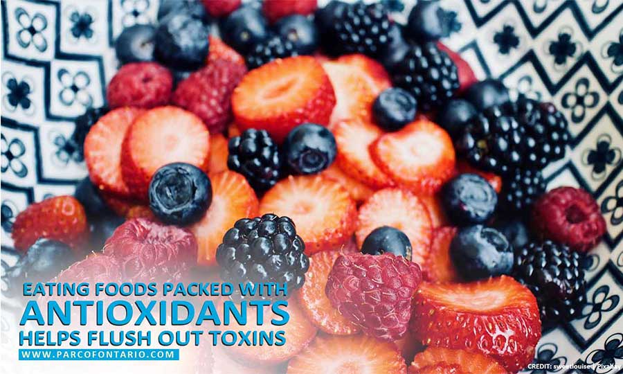 Eating-foods-packed-with-antioxidants-helps-flush-out-toxins-OPT