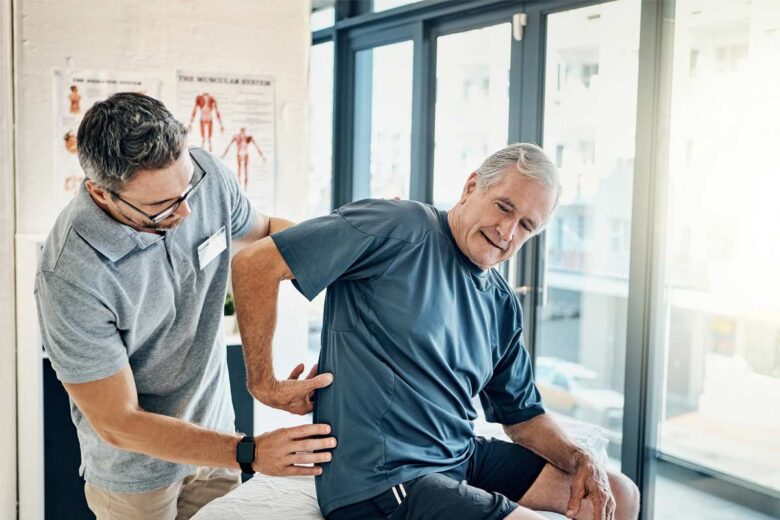 How-to-Tell-If-You-Need-a-Chiropractor-or-a-Physiotherapist