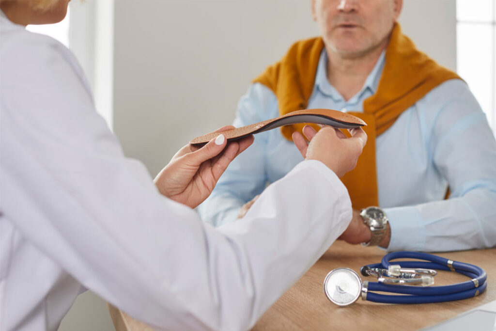 Smart-Tips-to-Improve-Foot-Posture-at-Work-and-Home