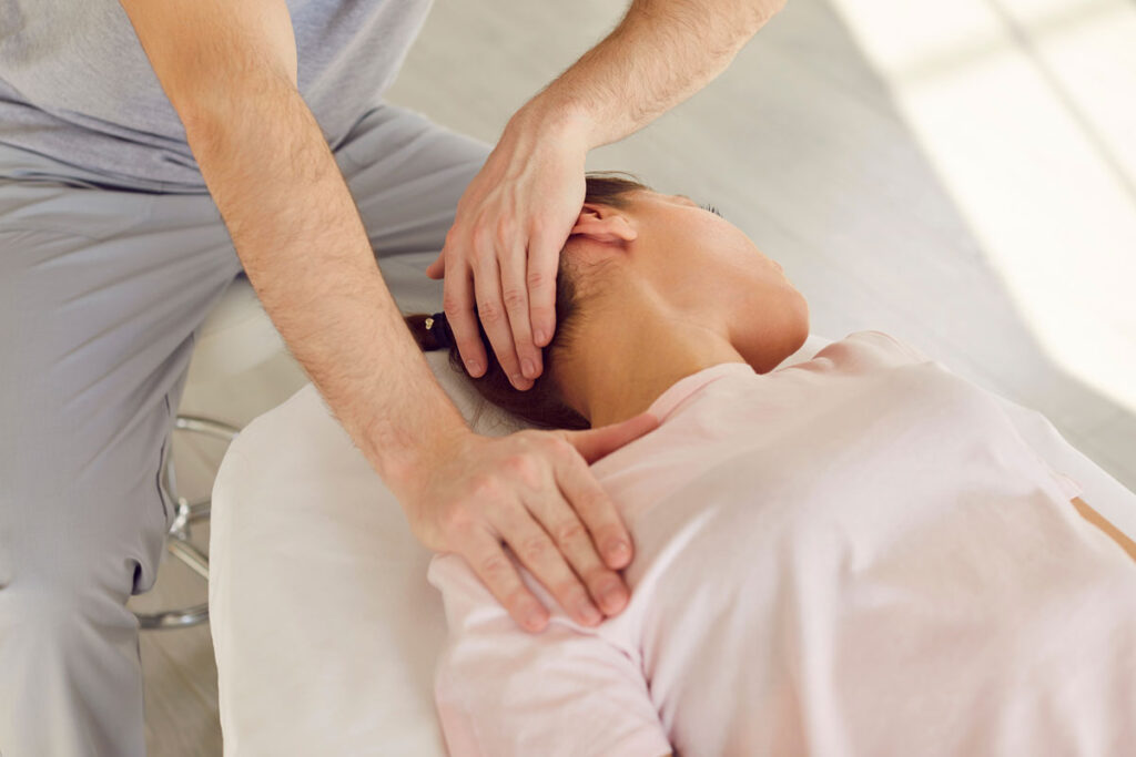 How-a-Chiropractor-Helps-Combat-Tech-Neck
